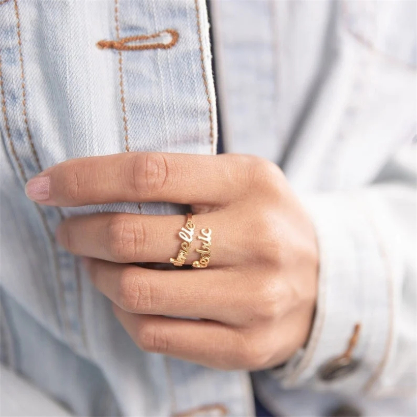 남성 여성을위한 가족 반지 사용자 정의 더블 이름 반지 - Couple Ring Set 리뷰 및 가격
